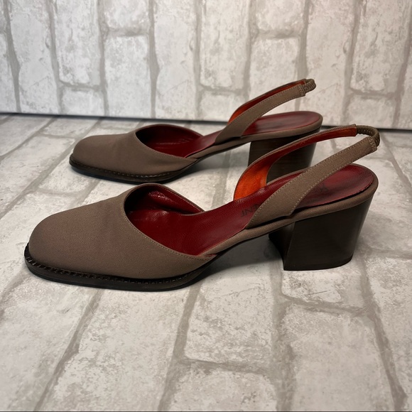 Yves Saint Laurent Vintage Tan Canvas Heel Slingback Square toed size 7.5 - Picture 4 of 14